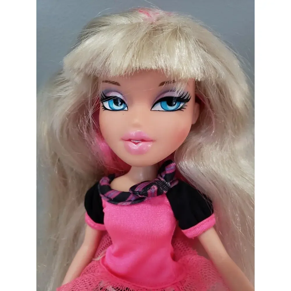 Bratz gently used